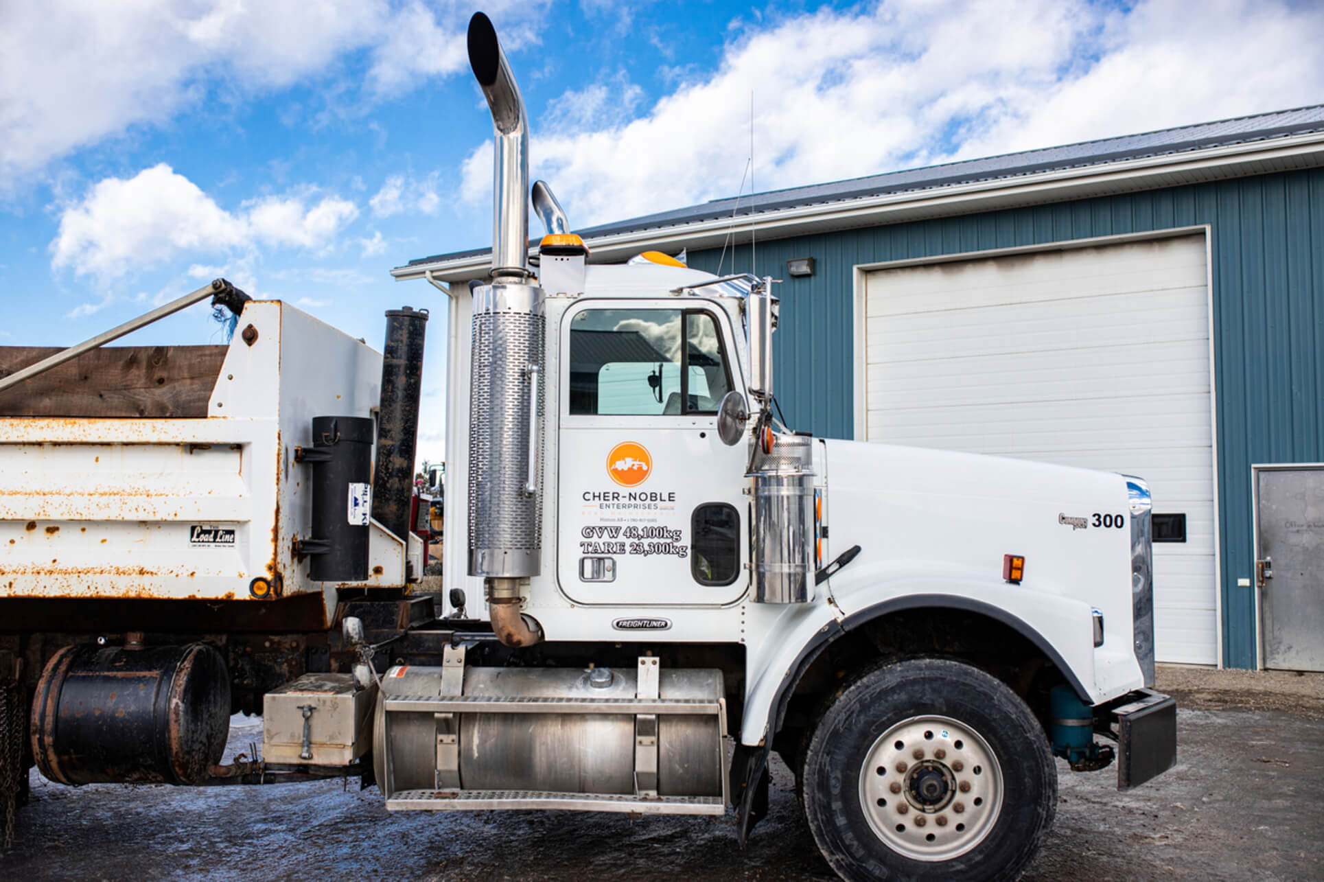 Noble Enterprises has the excavators, gravel trucks, and graders required to efficiently execute any spill clean up job.